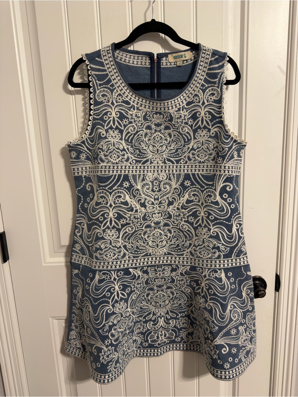 Rockin' C Sleeveless Heavy Denim Dress w/Embroidery. Size L